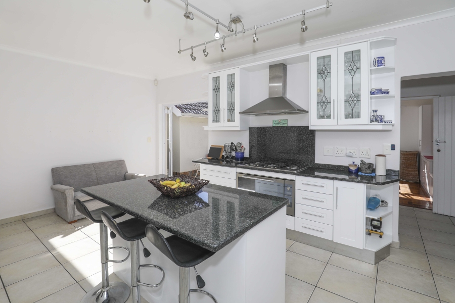 4 Bedroom Property for Sale in Claremont Western Cape